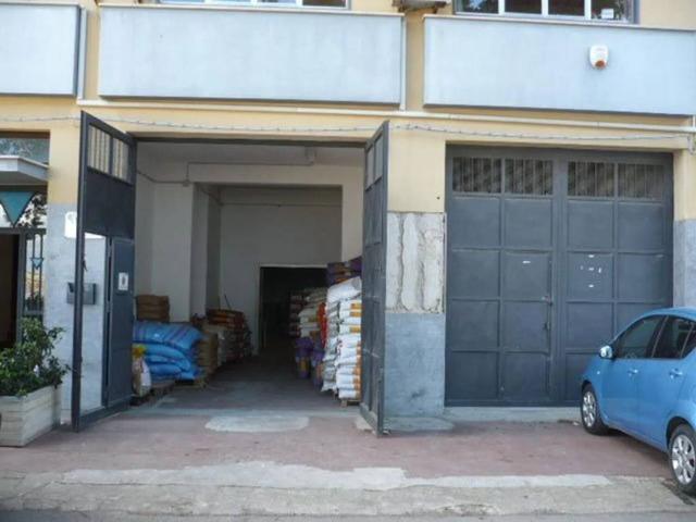 Locale Commerciale in affitto a Termini Imerese, Sicilia
