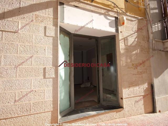 Locale Commerciale in affitto a Termini Imerese, Sicilia