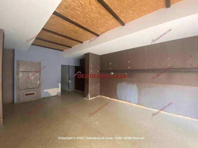 Locale Commerciale in affitto a Termini Imerese, Sicilia