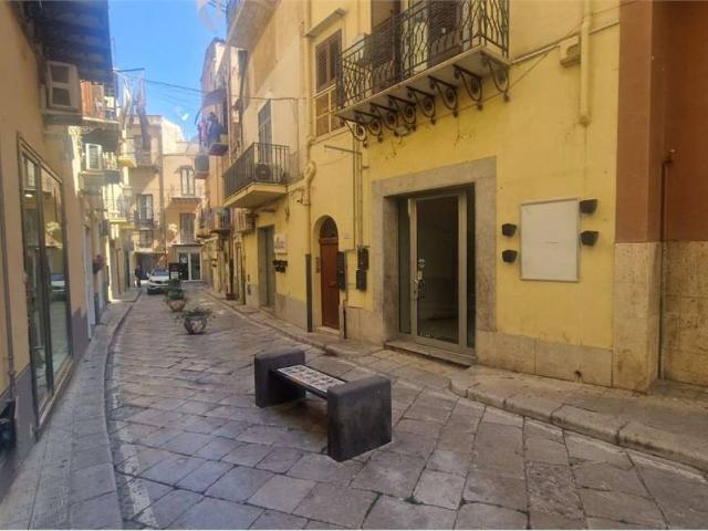 Locale Commerciale in affitto a Termini Imerese, Sicilia