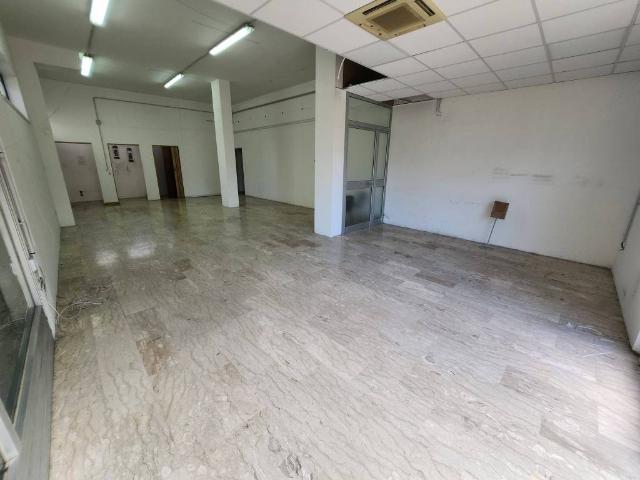 Locale Commerciale in affitto a Termoli, Molise