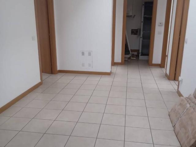 Locale Commerciale in affitto a Terni, Umbria