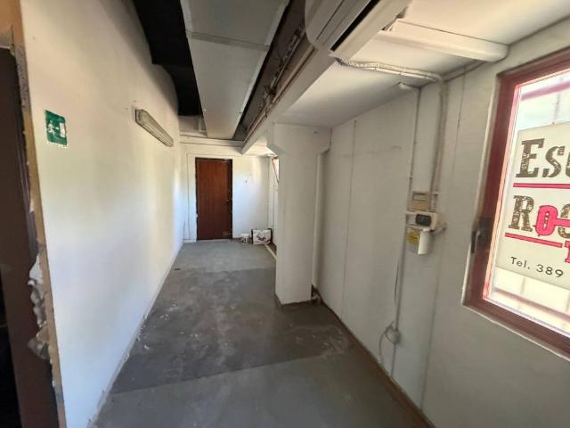 Locale Commerciale in affitto a Terni, Umbria
