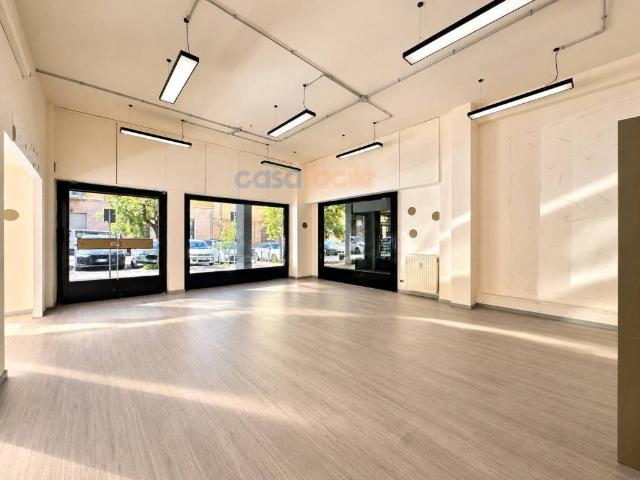 Locale Commerciale in affitto a Terni, Umbria