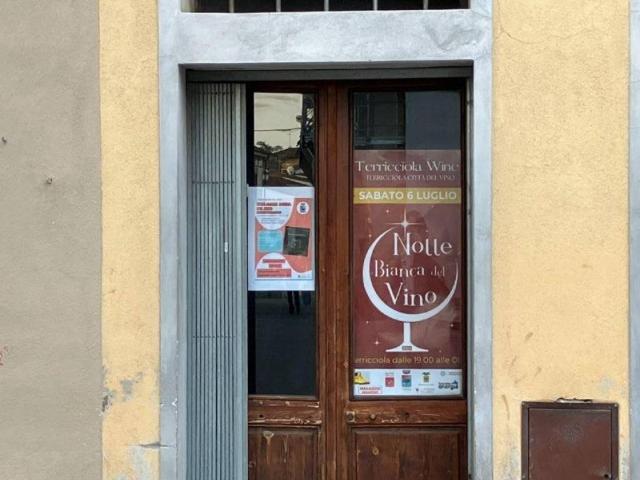 Locale Commerciale in affitto a Terricciola, Toscana