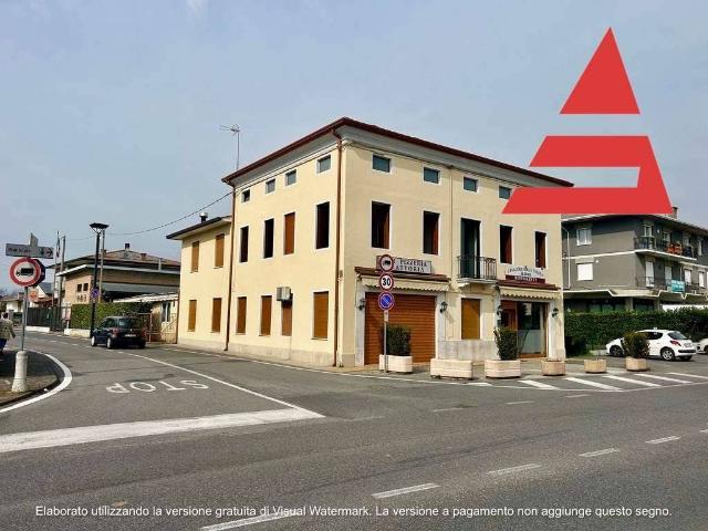Locale Commerciale in affitto a Tezze Sul Brenta, Veneto