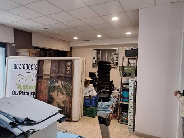 Locale Commerciale in affitto a Paterno, Roma Capitale