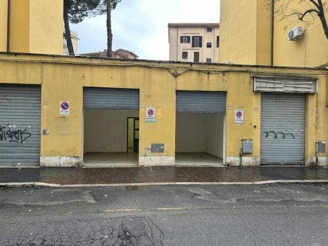 Locale Commerciale in affitto a Roma Capitale, Lazio