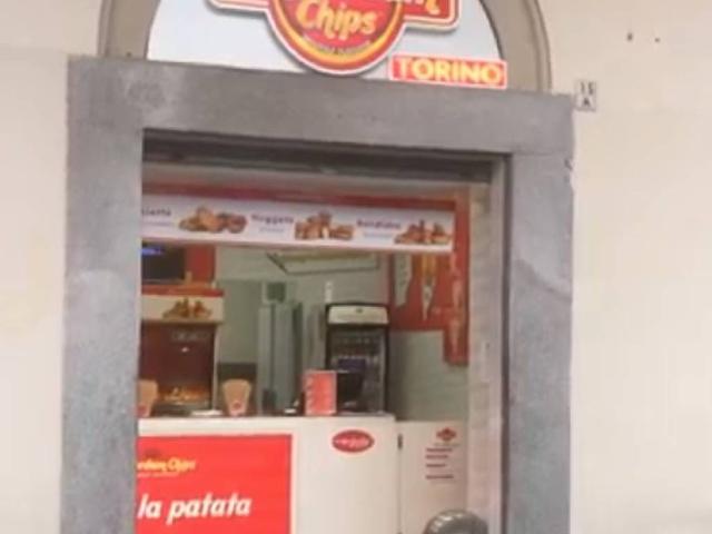 Locale Commerciale in affitto a Circoscrizione 1, Piemonte