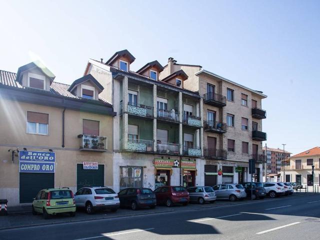Locale Commerciale in affitto a Circoscrizione 6, Piemonte