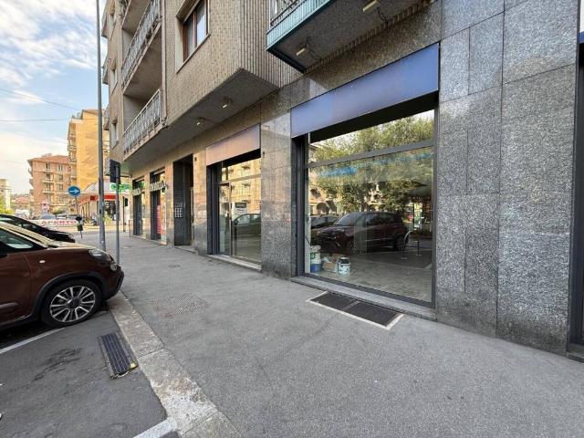 Locale Commerciale in affitto a Circoscrizione 7, Piemonte