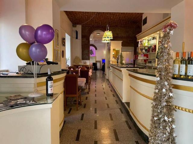 Locale Commerciale in vendita a Circoscrizione 8, Piemonte