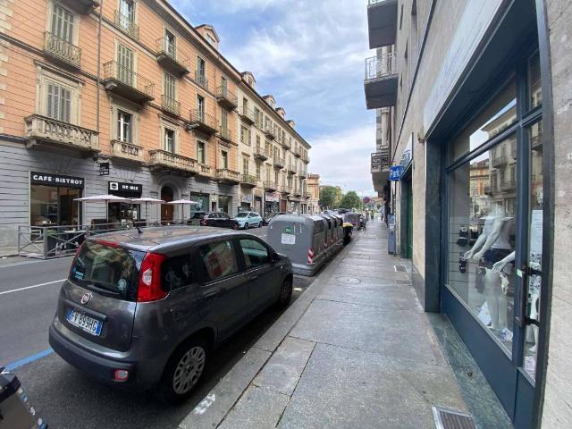 Locale Commerciale in affitto a Circoscrizione 4, Piemonte