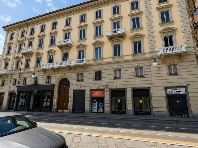 Locale Commerciale in affitto a Circoscrizione 1, Piemonte