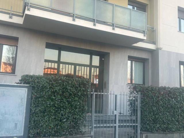 Locale Commerciale in affitto a Circoscrizione 3, Piemonte