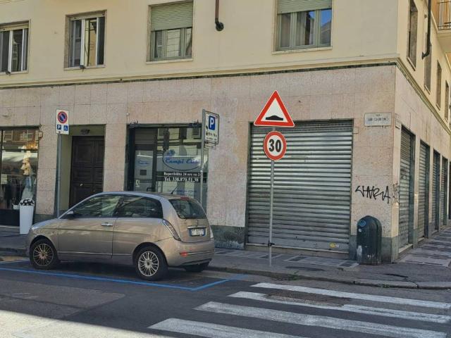 Locale Commerciale in affitto a Circoscrizione 1, Piemonte
