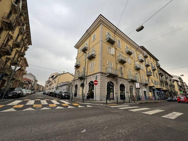 Locale Commerciale in affitto a Circoscrizione 3, Piemonte