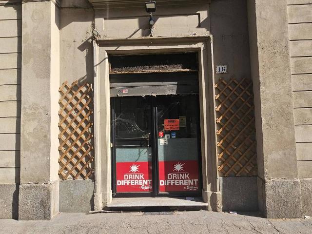 Locale Commerciale in affitto a Circoscrizione 1, Piemonte