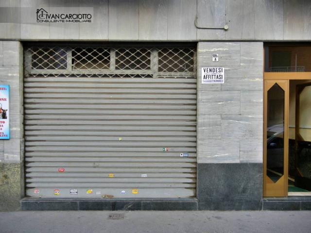 Locale Commerciale in affitto a Circoscrizione 7, Piemonte