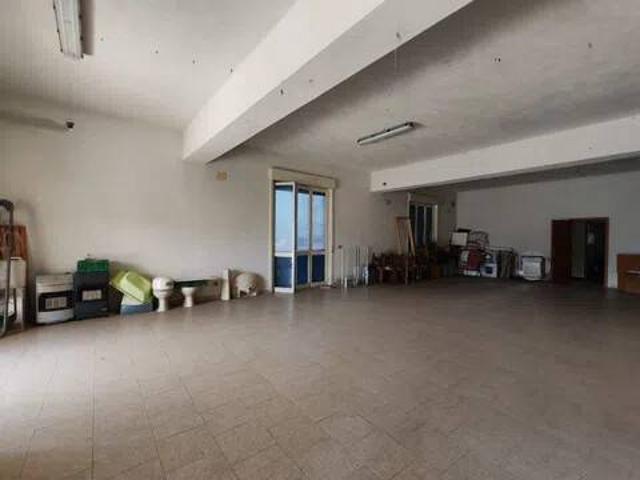 Locale Commerciale in affitto a Torregrotta, Sicilia