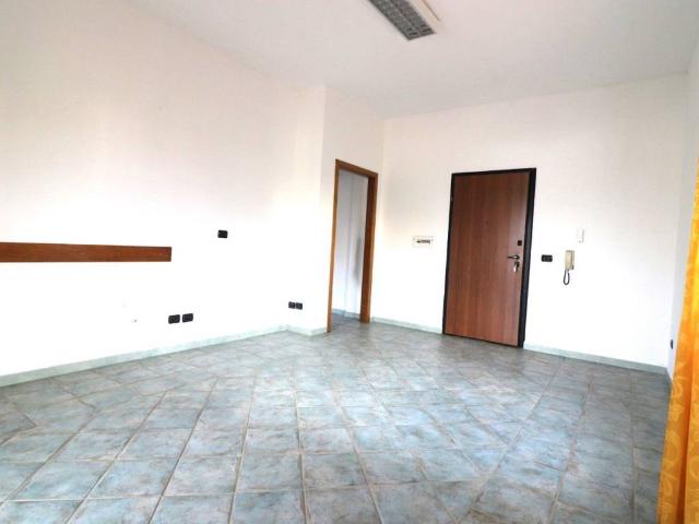 Locale Commerciale in affitto a Pirisceddas, Tortolì