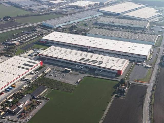 Locale Commerciale in affitto a Piemonte, Alessandria
