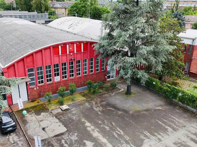 Locale Commerciale in affitto a Piemonte, Alessandria