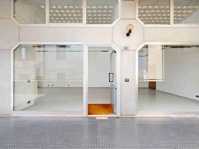 Locale Commerciale in affitto a Barnasc, Tradate
