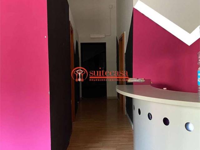 Locale Commerciale in affitto a Puglia, Barletta-andria-trani