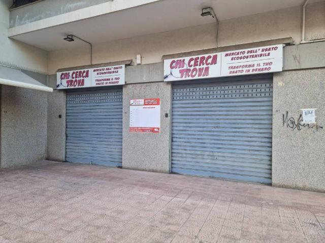 Locale Commerciale in affitto a Puglia, Barletta-andria-trani