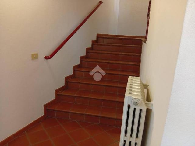 Locale Commerciale in affitto a Traversetolo, Reggio Emilia