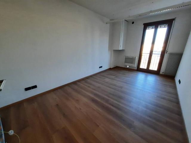 Locale Commerciale in affitto a Trebaseleghe, Veneto