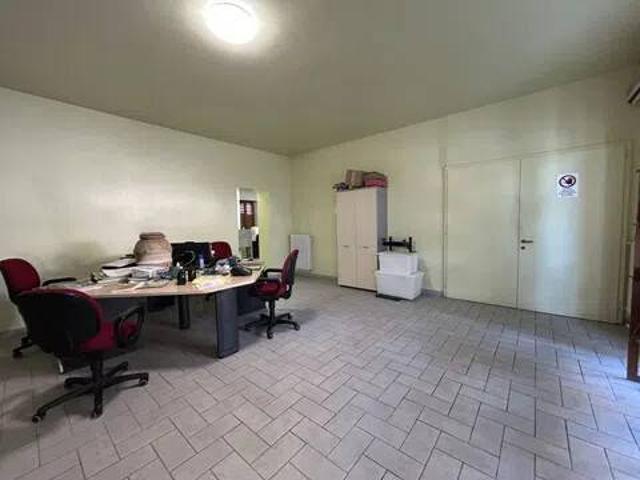 Locale Commerciale in affitto a Trevi, Umbria
