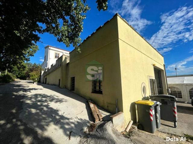 Locale Commerciale in affitto a Trevi, Umbria