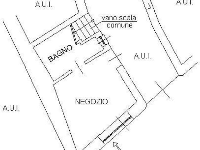 Locale Commerciale in affitto a Treviglio, Lombardia