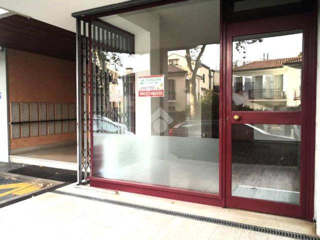 Locale Commerciale in affitto a San Zeno, Treviso