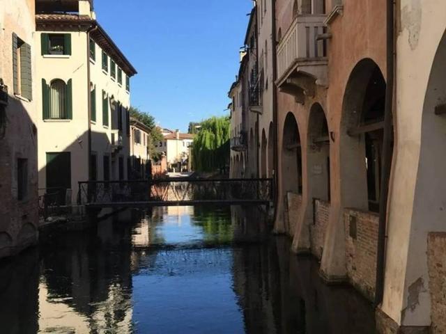 Locale Commerciale in affitto a San Zeno, Treviso