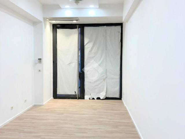Locale Commerciale in affitto a San Zeno, Treviso