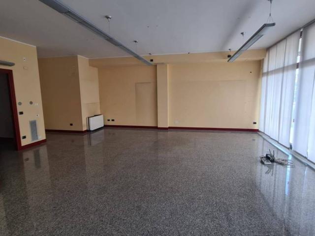 Locale Commerciale in affitto a San Giuseppe, Treviso