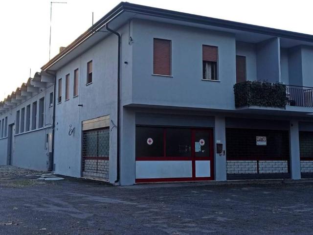 Locale Commerciale in affitto a Treviso, Veneto