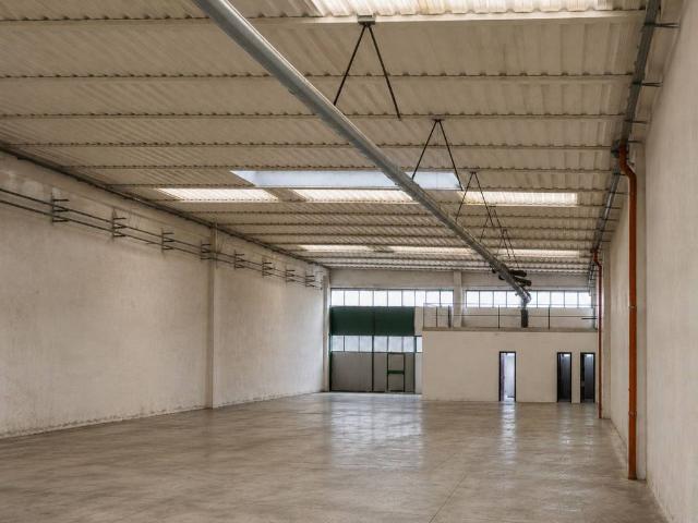 Locale Commerciale in affitto a San Paolo, Treviso