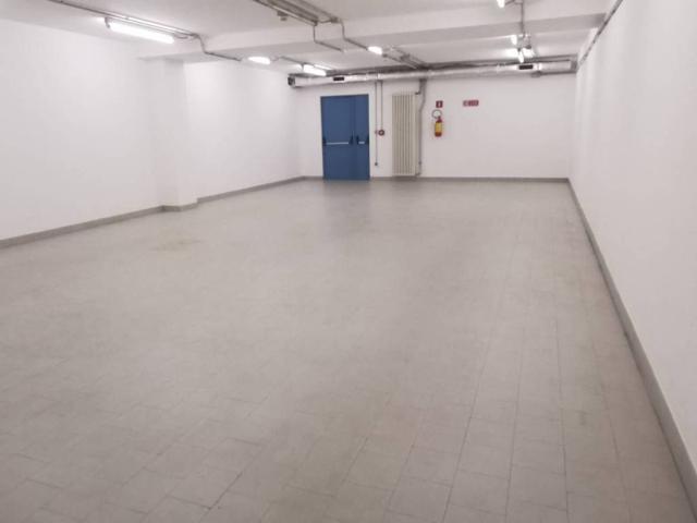 Locale Commerciale in affitto a San Liberale, Treviso