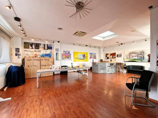 Locale Commerciale in affitto a Treviso, Veneto