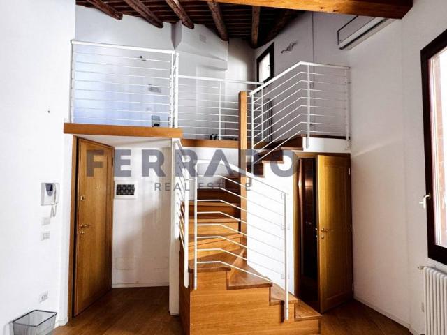 Locale Commerciale in affitto a San Zeno, Treviso