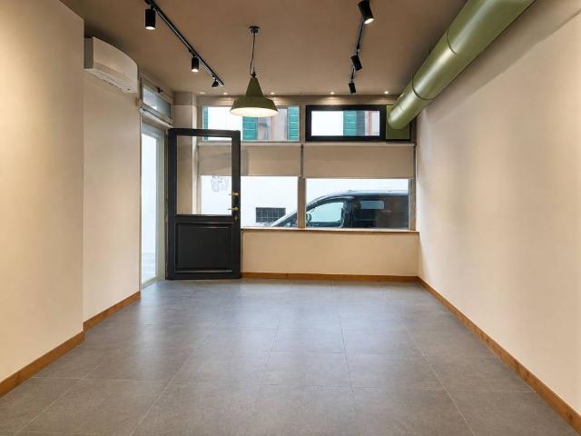 Locale Commerciale in affitto a San Zeno, Treviso