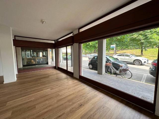Locale Commerciale in affitto a San Zeno, Treviso