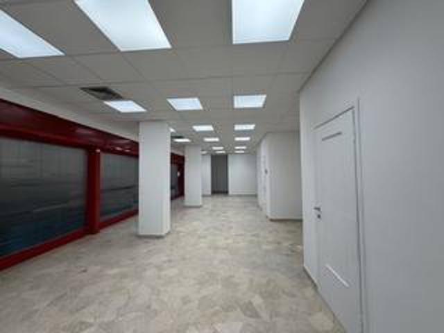 Locale Commerciale in affitto a San Zeno, Treviso