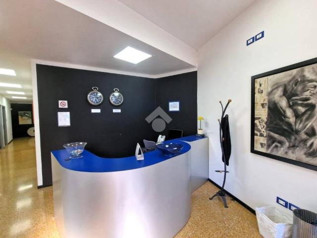 Locale Commerciale in affitto a Selvana, Treviso