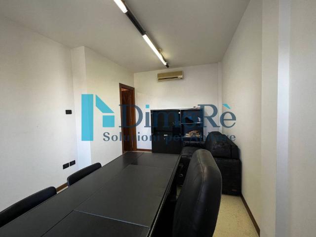 Locale Commerciale in affitto a Treviso, Veneto