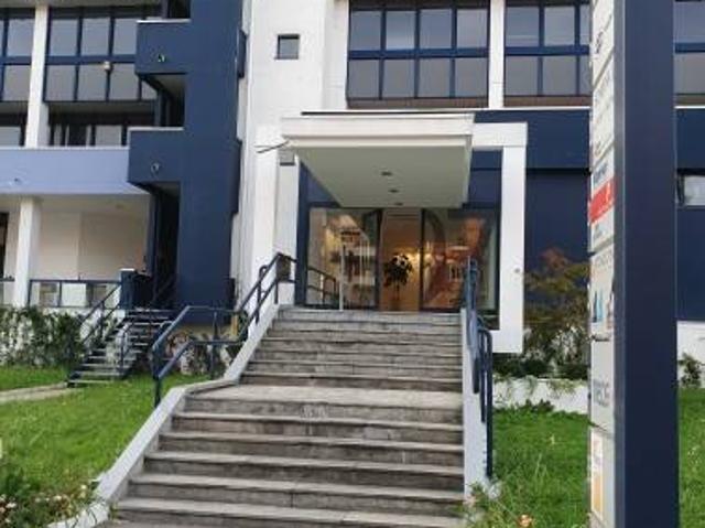 Locale Commerciale in affitto a Trezzano Sul Naviglio, Lombardia